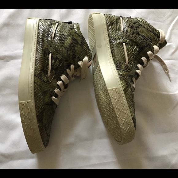 Gucci Genuine Snake Skin High Top Sneaker - Picture 5 of 10